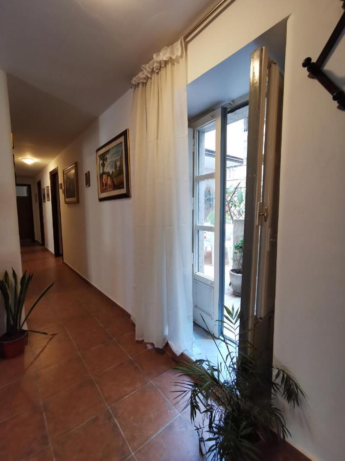 קטאניה House Stephanotus מראה חיצוני תמונה