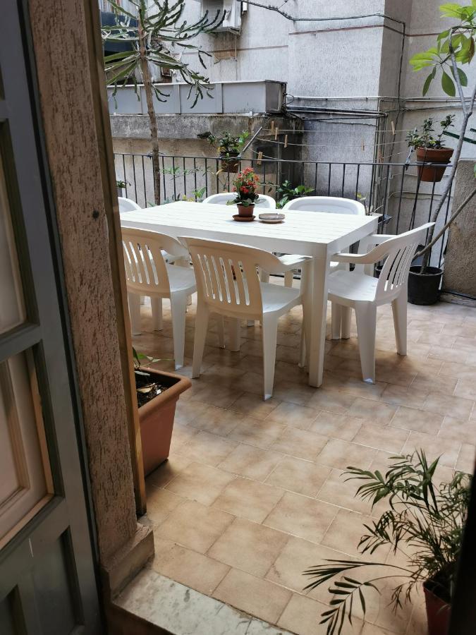 קטאניה House Stephanotus מראה חיצוני תמונה